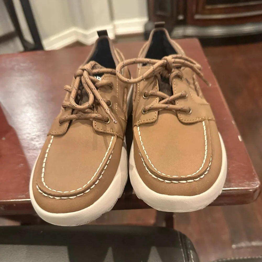 Sperry Boys Boat Shoes – Size 4 – Style STK267251 – Excellent Condition